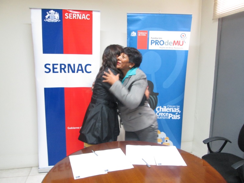 Arica: Sernac firmó convenio de cooperación con PRODEMU para empoderar a mujeres Arica: Sernac firmó convenio de cooperación con PRODEMU para empoderar a mujeres