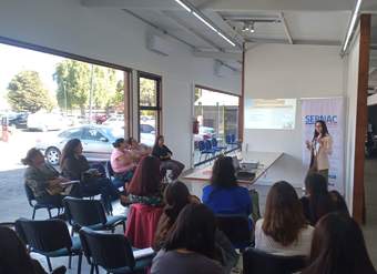 Charla Educacion Financiera de SERNAC en Pucon