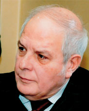 Francisco Fernández Fredes - Director del Sernac entre 1994 y 1998 Francisco Fernández Fredes - Director del Sernac entre 1994 y 1998