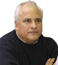 Luis Bernal Riquelme - Director del Sernac entre 1998 y 2000 Luis Bernal Riquelme - Director del Sernac entre 1998 y 2000