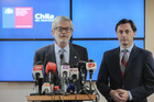 Ministro de Economía, Juan Andres Fontaine, y el Director Nacional del SERNAC, Lucas Del Villar, anunciaron acciones contra la empresa Essal por extenso corte de agua potable en Osorno