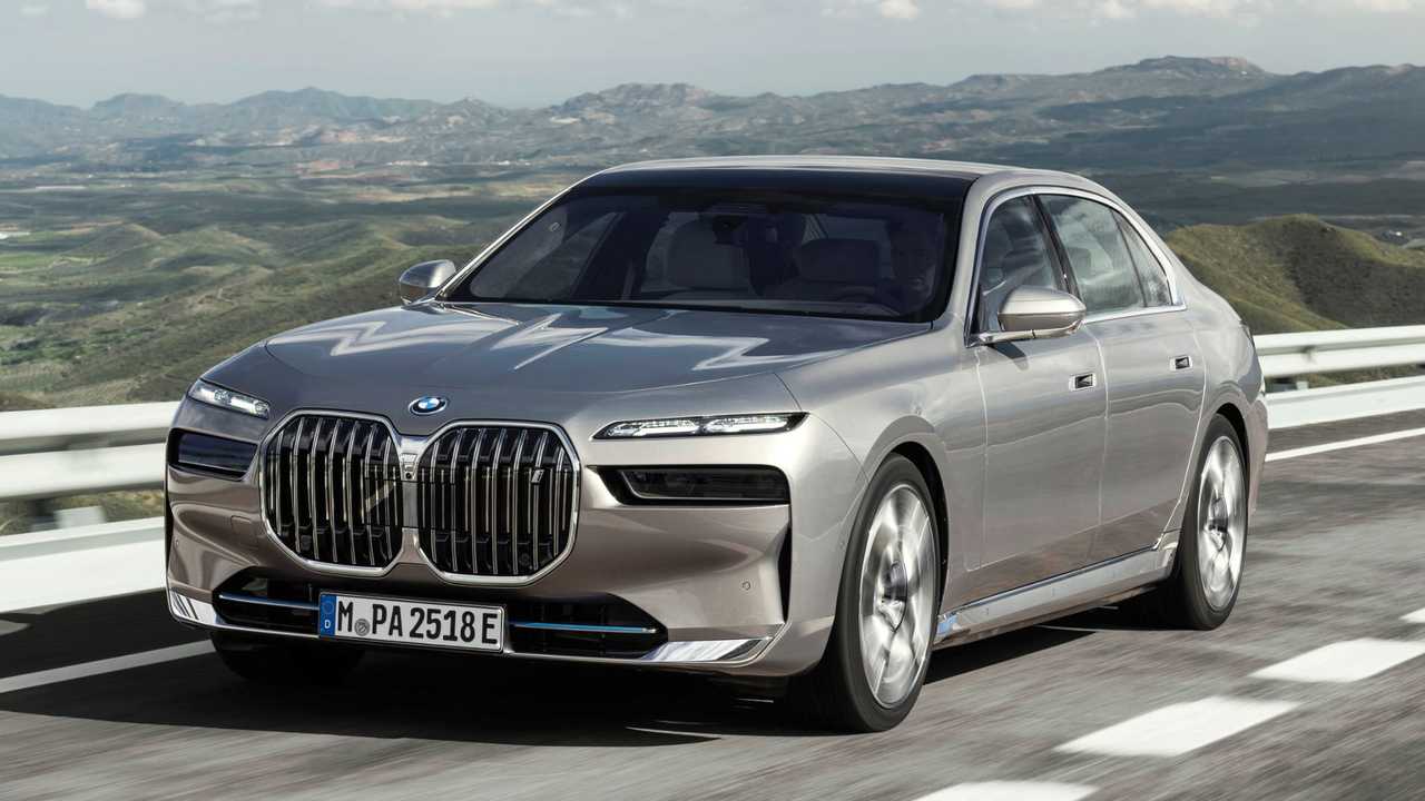 Alerta de Seguridad: Vehículos BMW, varios modelos, años 2022-2024